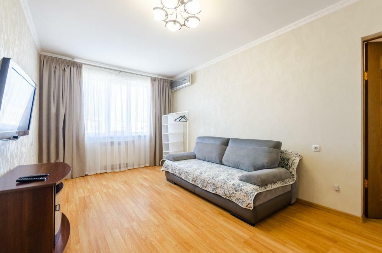 Artal Apartment On Obolonskaya Square 3 Kiev Exterior foto